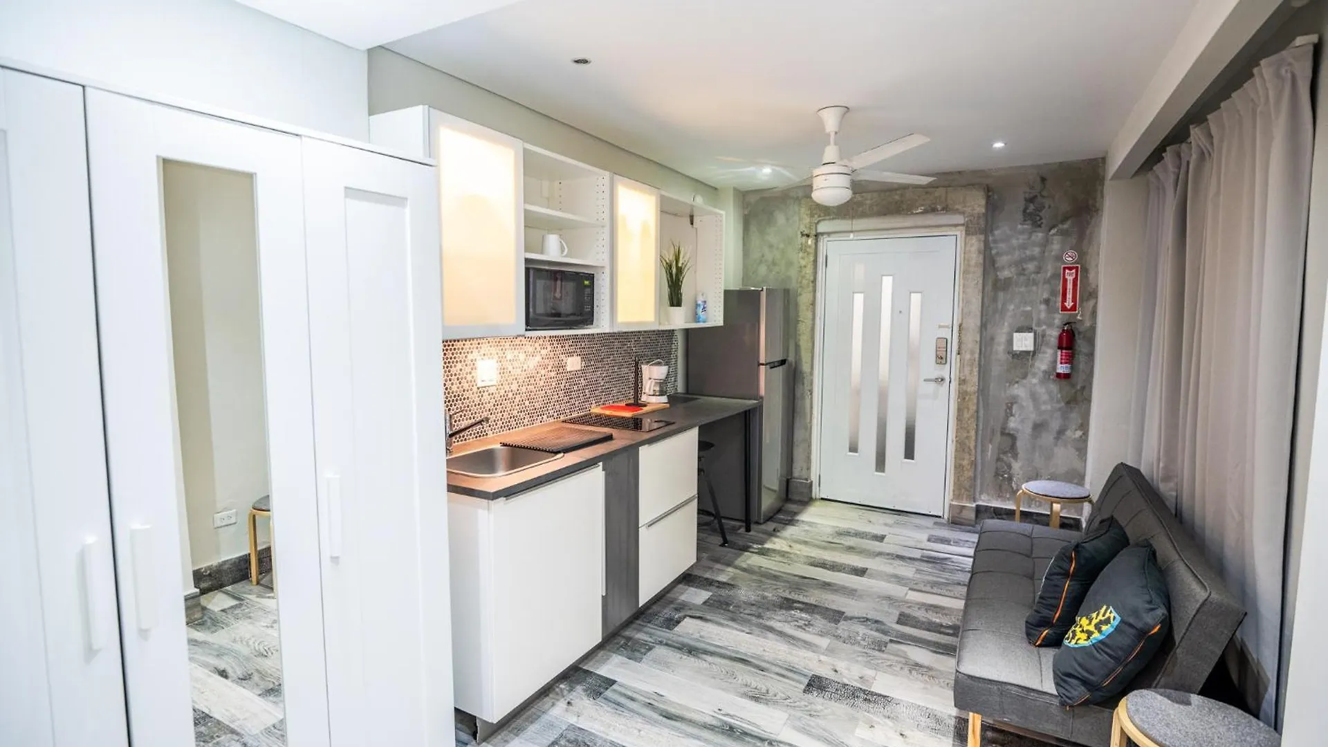 Tapia Haus 103 - Beach Vibes Within Walking Distance Σαν Χουάν 3*,