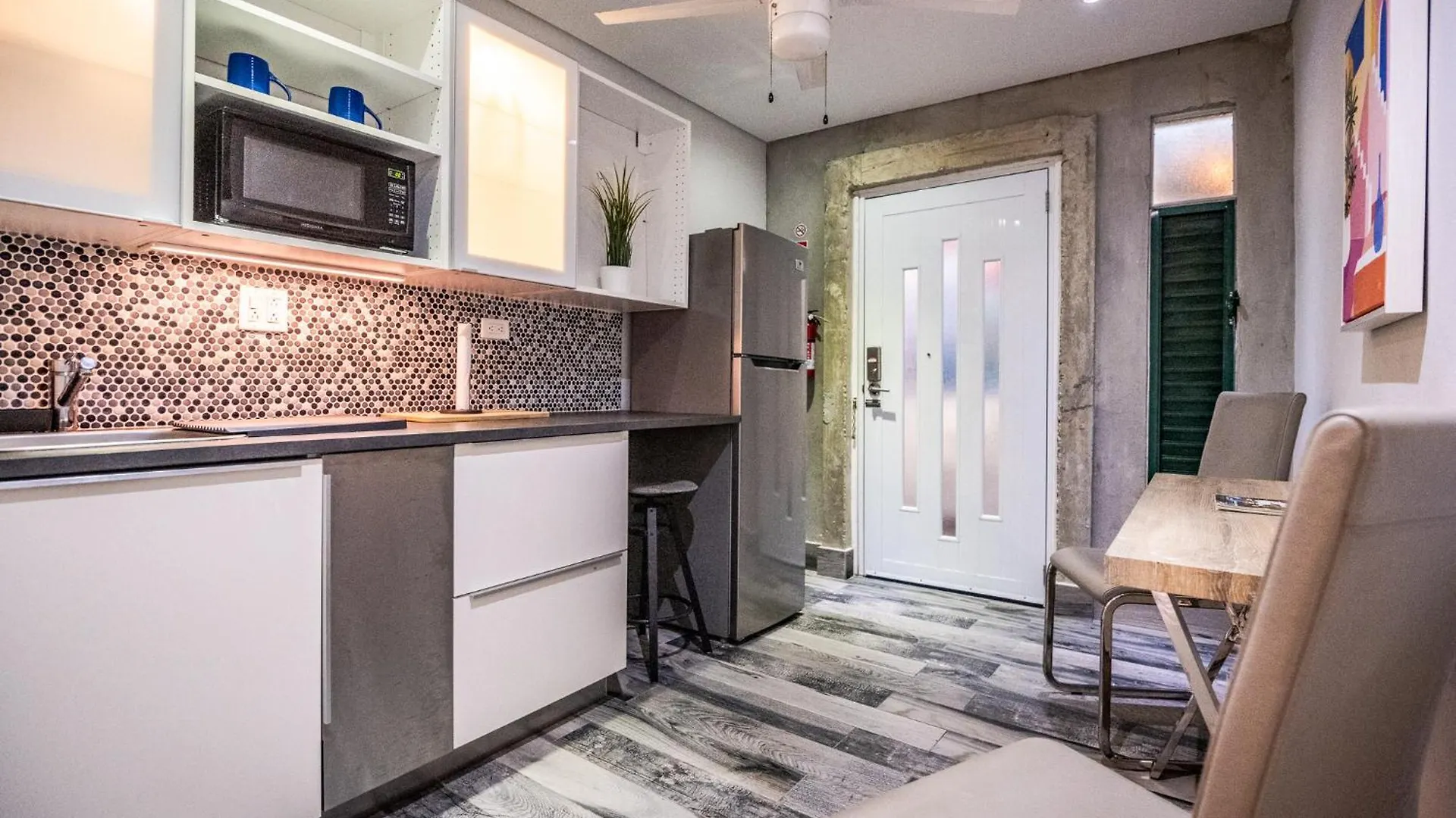 Tapia Haus 103 - Beach Vibes Within Walking Distance Сан-Хуан Отель