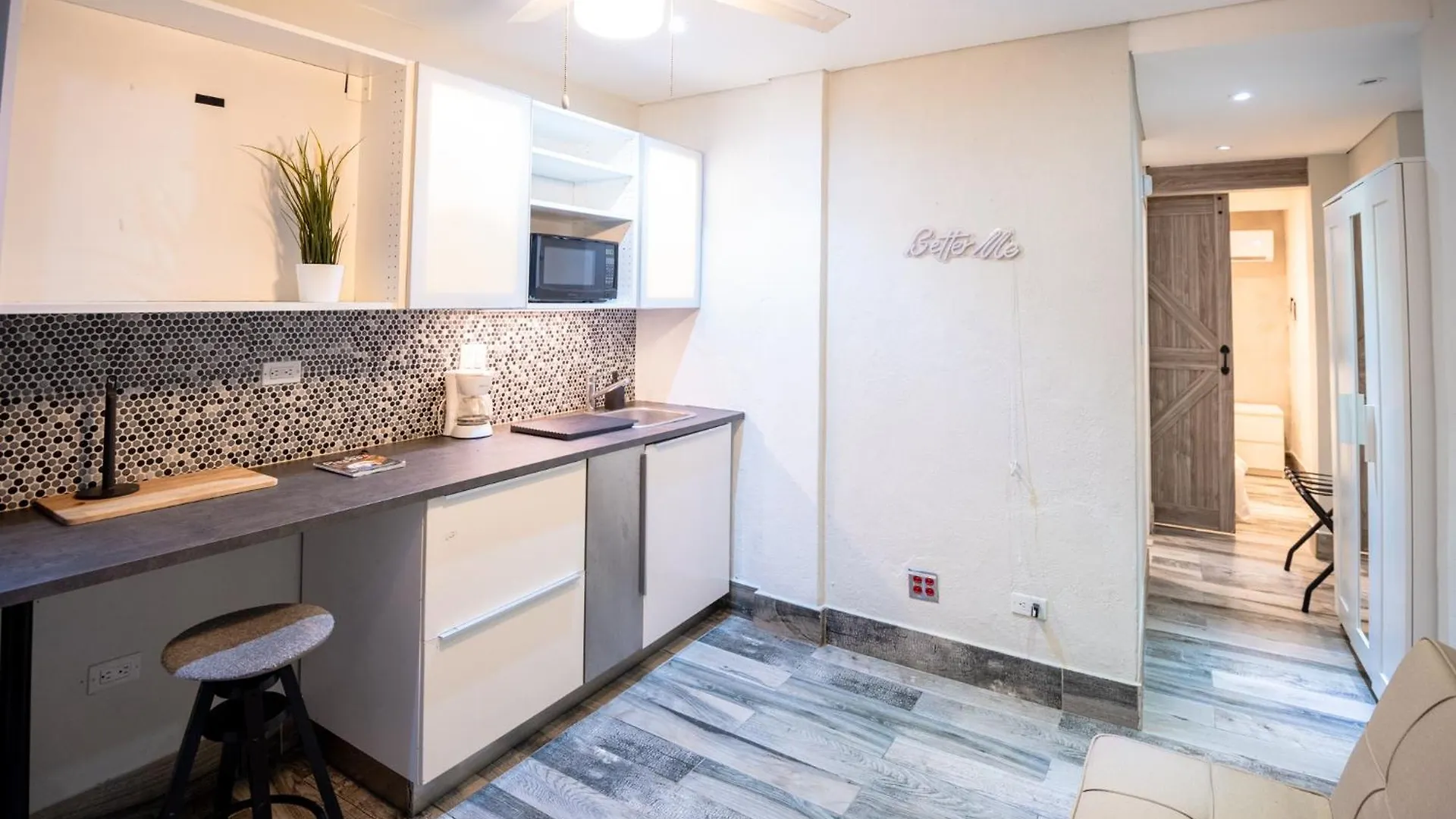 Tapia Haus 103 - Beach Vibes Within Walking Distance Сан-Хуан 3*,