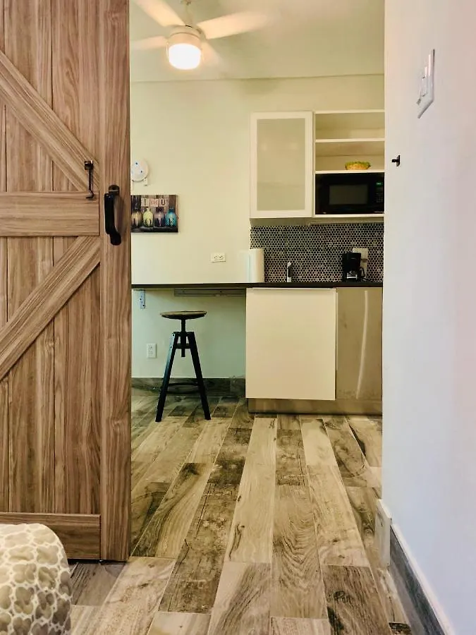 Tapia Haus 103 - Beach Vibes Within Walking Distance Сан-Хуан 3*,